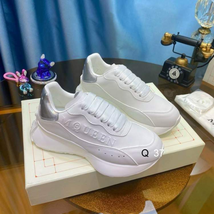 Picture of Alexander McQueen Shoes _SKUAlexanderMcQUEENsz35-45MK0827399